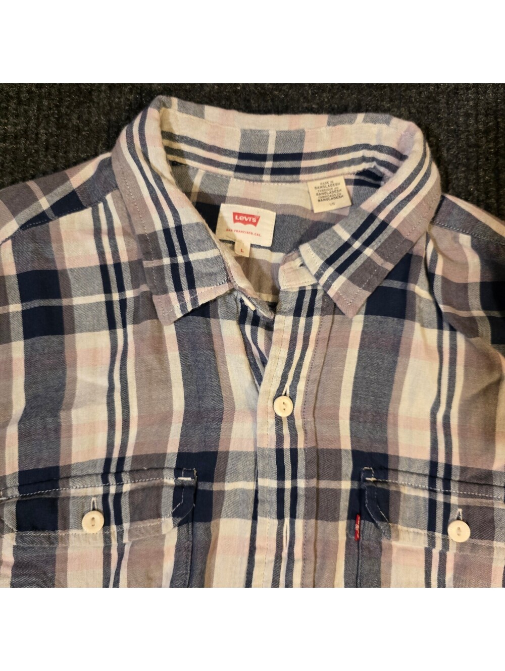 Levi's Men's Large Plaid Button-Up Shirt